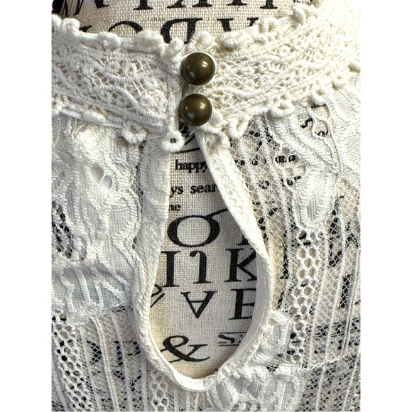 Xhilaration Cold Shoulder Top Victorian Style Lace & Embroidered Plus Size XXL - Picture 14 of 16